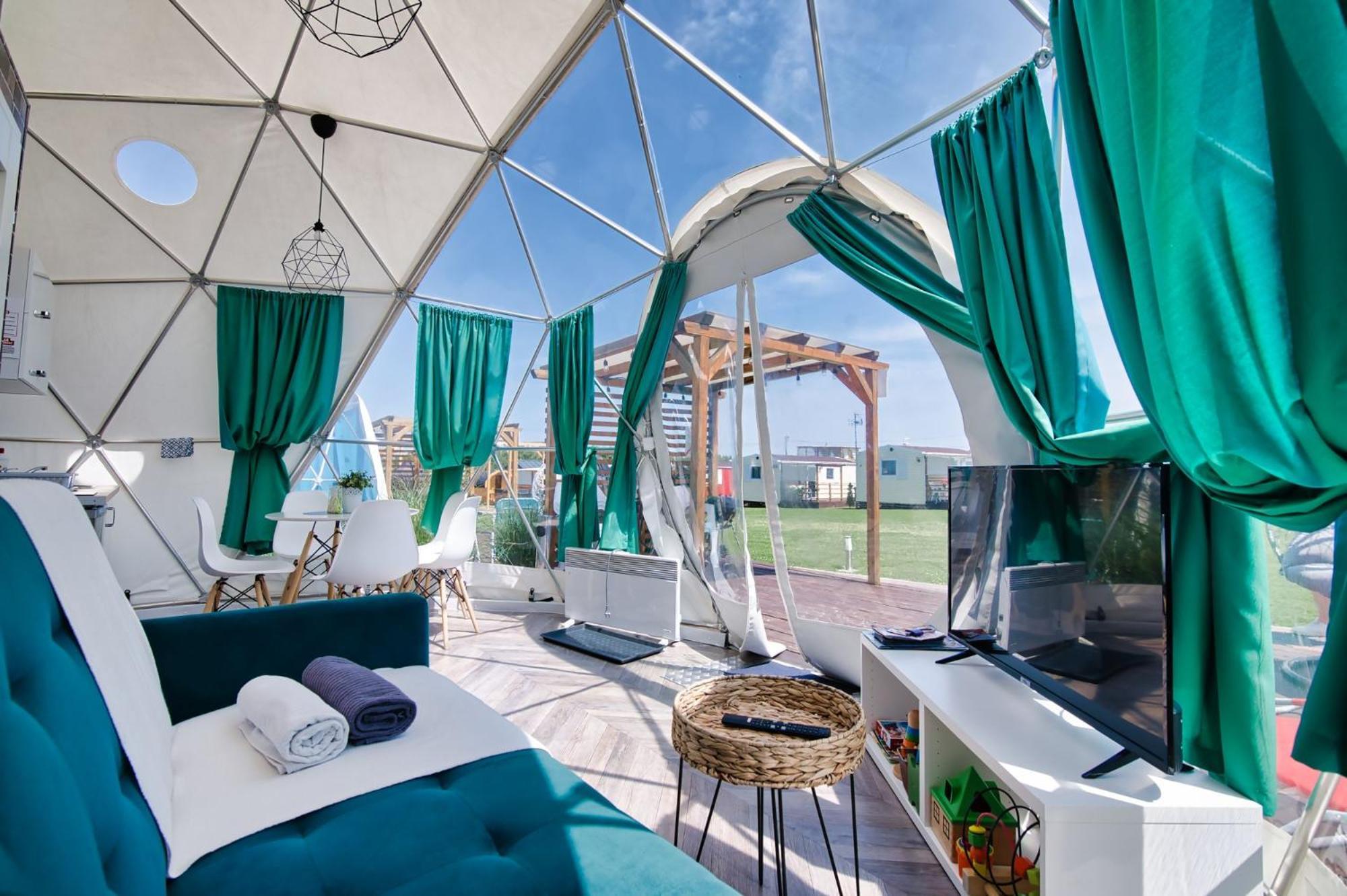 Holiday Park Затор Экстерьер фото