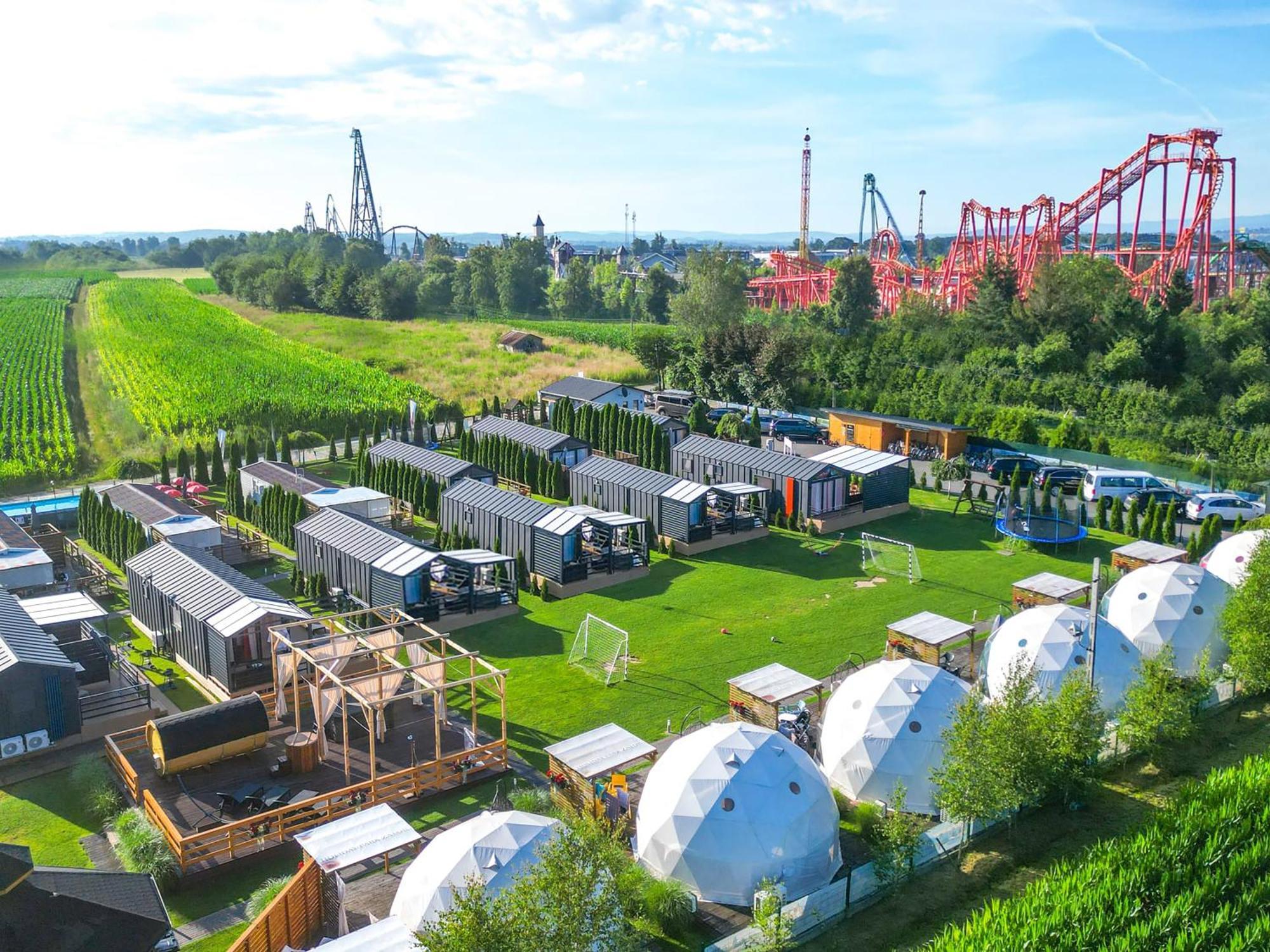 Holiday Park Затор Экстерьер фото